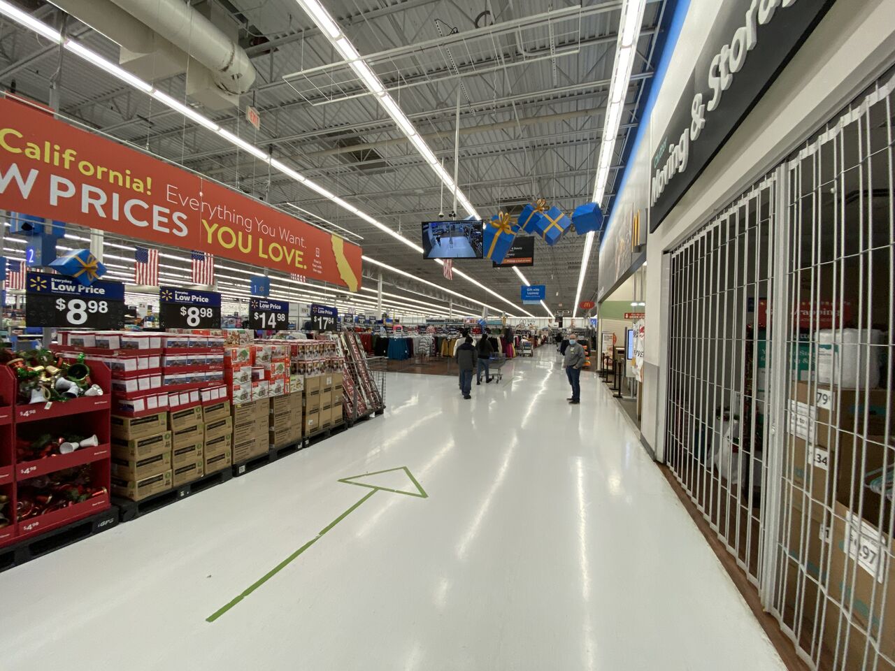 ブラックフライデー 売り場にお客がいない異常事態 18年ぶりに入店のベストバイ 激しくウォルマートなアメリカ小売業ブログ ブラックフライデー 売り場にお客がいない異常事態 18年ぶりに入店のベストバイ 激しくウォルマートなアメリカ小売業ブログ