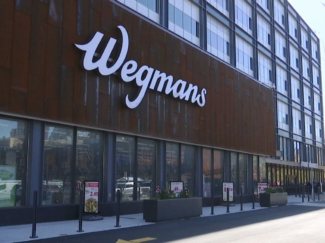ウェグマンズ】、ブルックリン店がオープン！地下鉄で名門ブルー