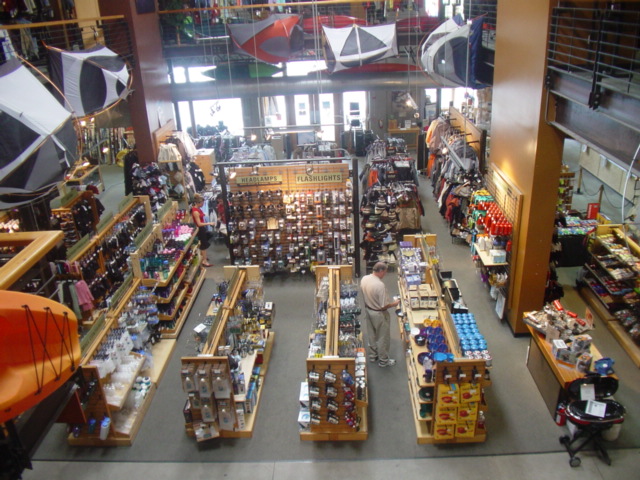 アメリカの生協アウトドア編 アール イー アイ Rei って 激しくウォルマートなアメリカ小売業ブログ