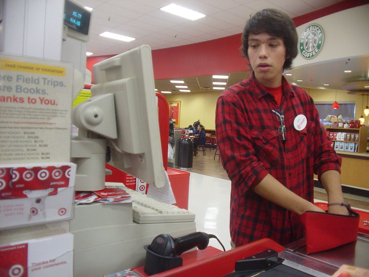 コインスター】、ギフトカード換金化自販機アルラ！赤箱のあるスーパーに黄箱も増殖？ : 激しくウォルマートなアメリカ小売業ブログ