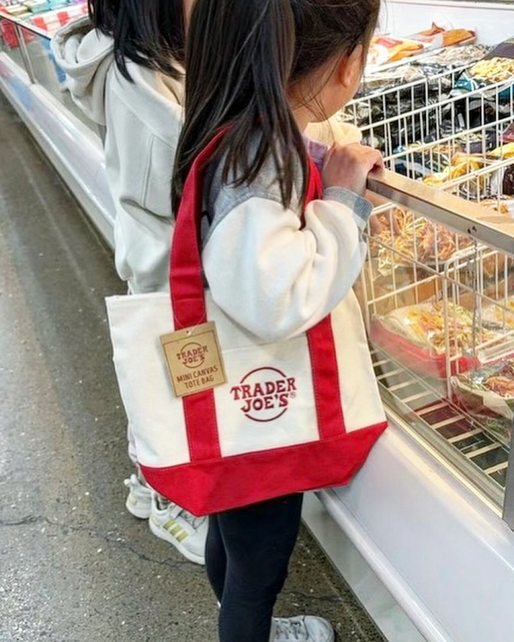 トレーダージョーズ】、帰ってきた超人気ミニバッグ！転売屋も