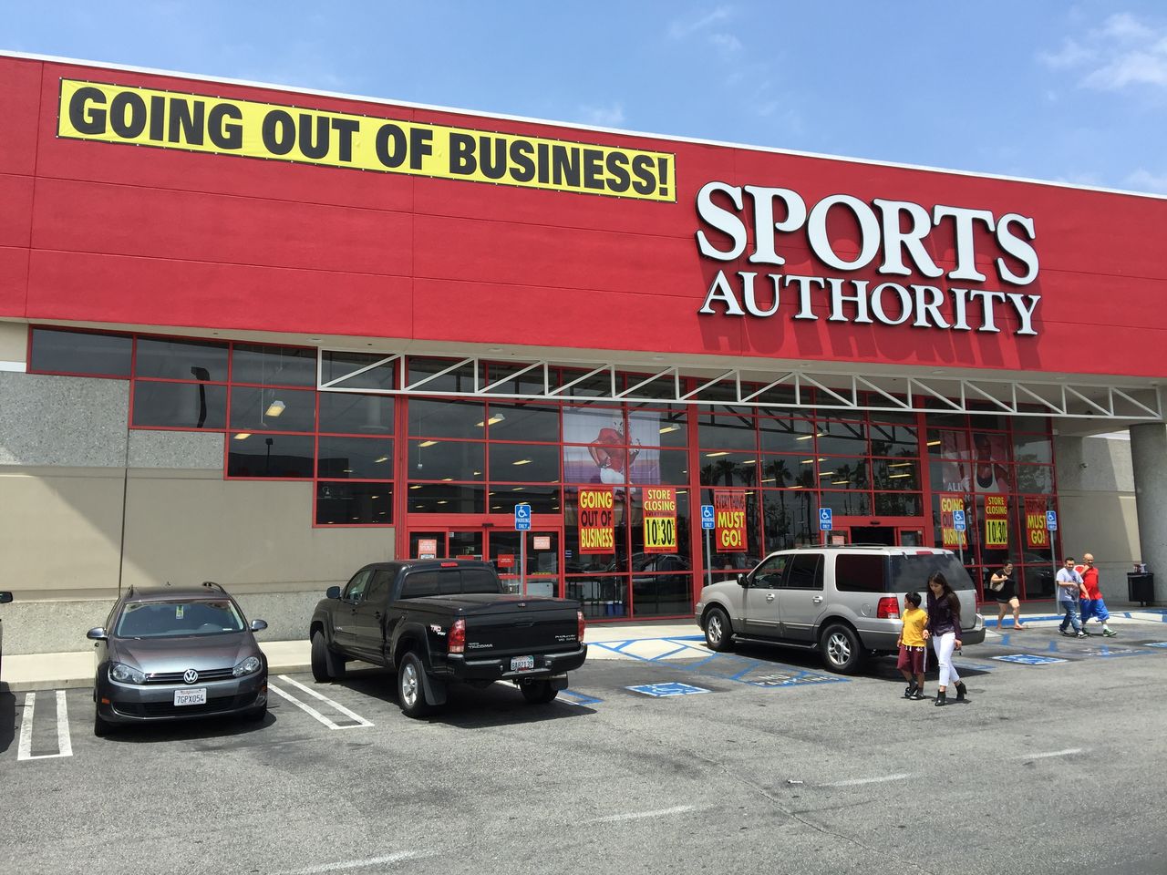 スポーツオーソリティ 全店閉鎖へ 多店舗展開 成長のチェーンストア原則が崩壊 激しくウォルマートなアメリカ小売業ブログ スポーツオーソリティ 全店閉鎖へ 多店舗展開 成長のチェーンストア原則が崩壊 激しくウォルマートなアメリカ小売業ブログ