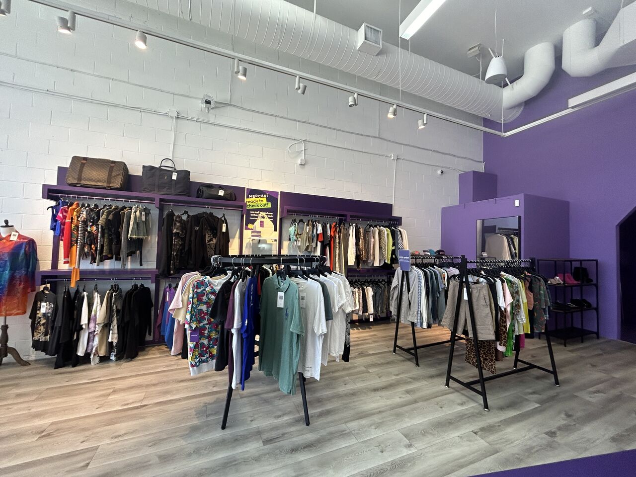 メルカリ】、不振の米国事業で人員削減後にＬＡメルローズに初の実店舗！も即・失敗？ : 激しくウォルマートなアメリカ小売業ブログ