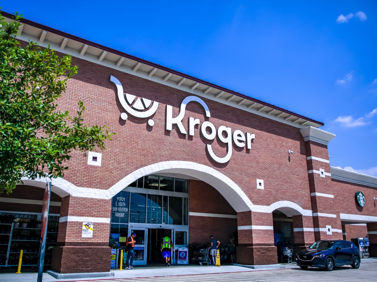  iPad が Apple Retail Store の来店客数を「飛躍」させ、年間来店者数が 4 億人に近づく