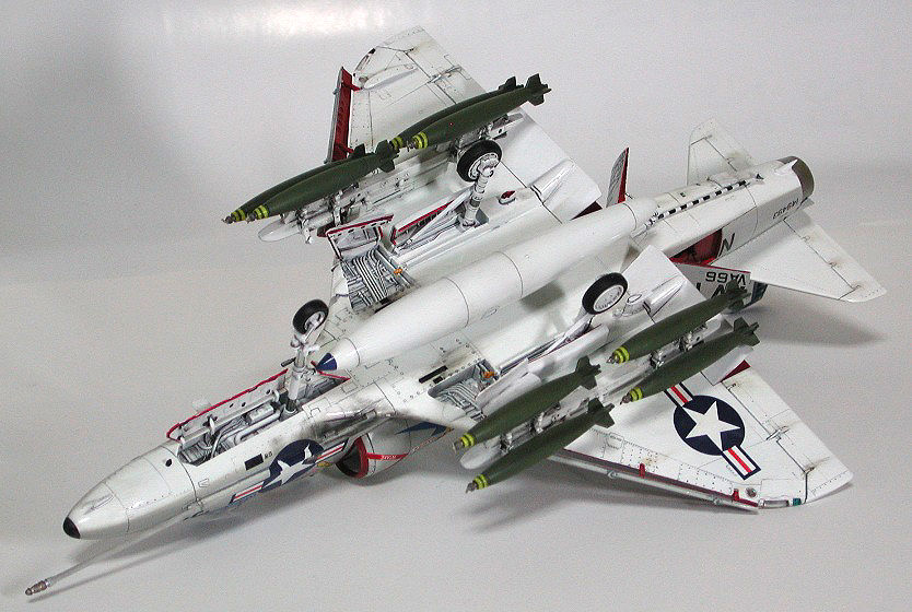 ハセガワ 1/48 A-4C(A4D-2N) スカイホーク （最終回） : Go Navy