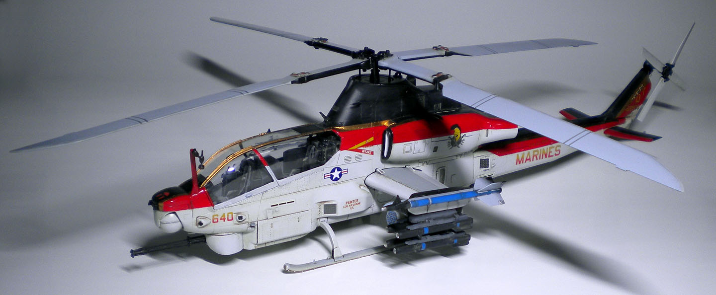 AH-1Z ヴァイパー | 株式会社 ハセガワ