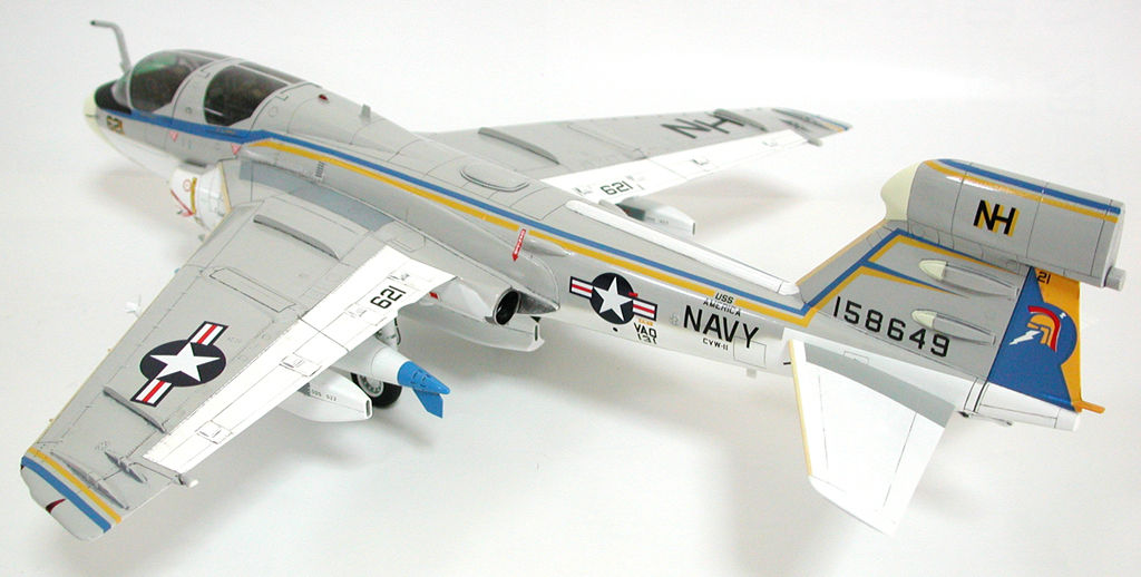 1/48 キネティック EA-6B プラウラー、ハセガワ A-4M スカイホーク 未開封・未組立・美品 キネティック 1⁄48 EA-6B プラウラー(最終回) : Go Navy! (乙)