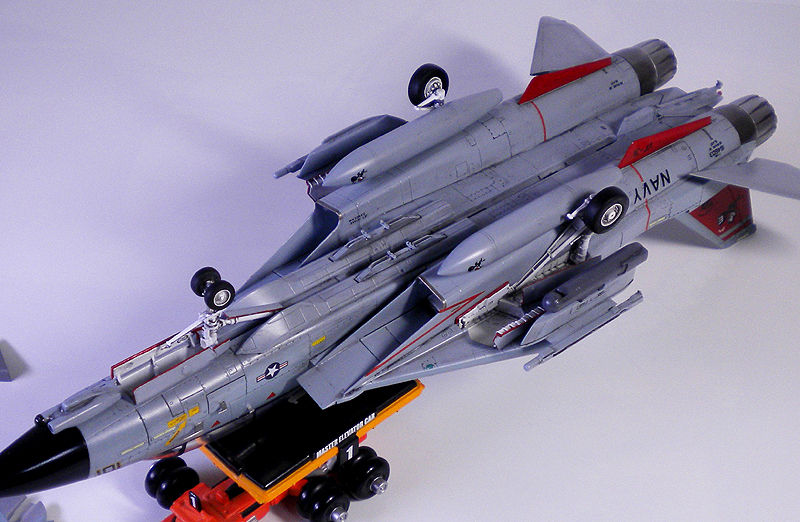 1/72 F-14Dトムキャット　ファインモールド ファインモールド 1/72 アメリカ海軍 F-14A トムキャット USS