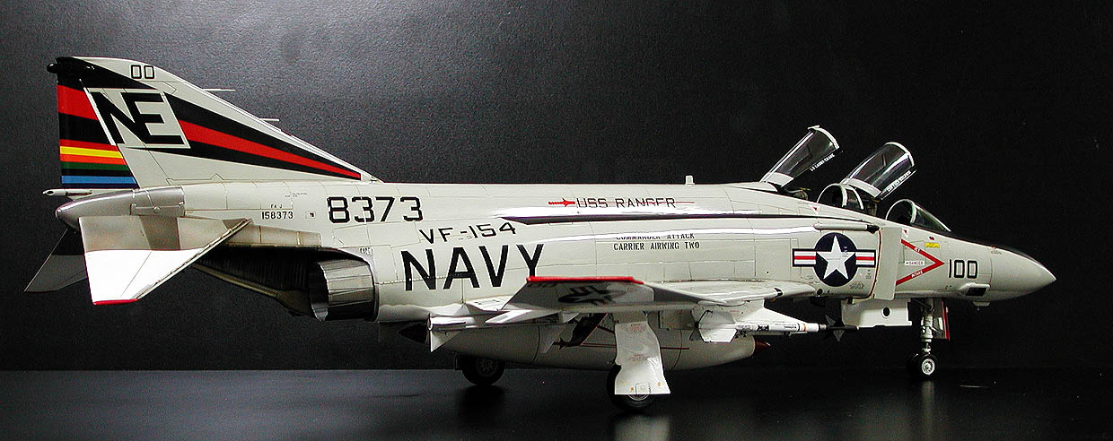 F-4J PhantomⅡ 完成！ （ 1/32 レベル旧 [70年代金型] ） : Go Navy! (乙)