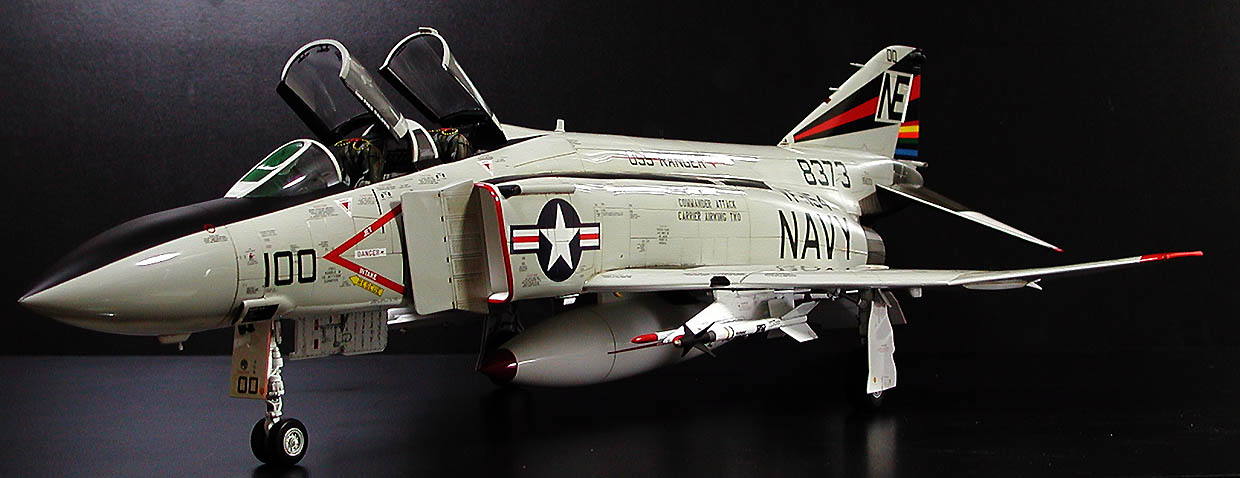 F-4J PhantomⅡ 完成！ （ 1/32 レベル旧 [70年代金型] ） : Go Navy! (乙)