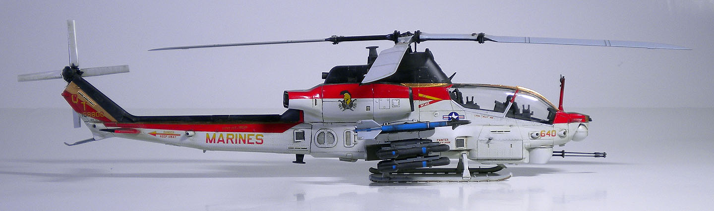 やっと完成】AH-1Z ヴァイパー 攻撃ヘリ 1/48 Kittyhawk 【まりんこ