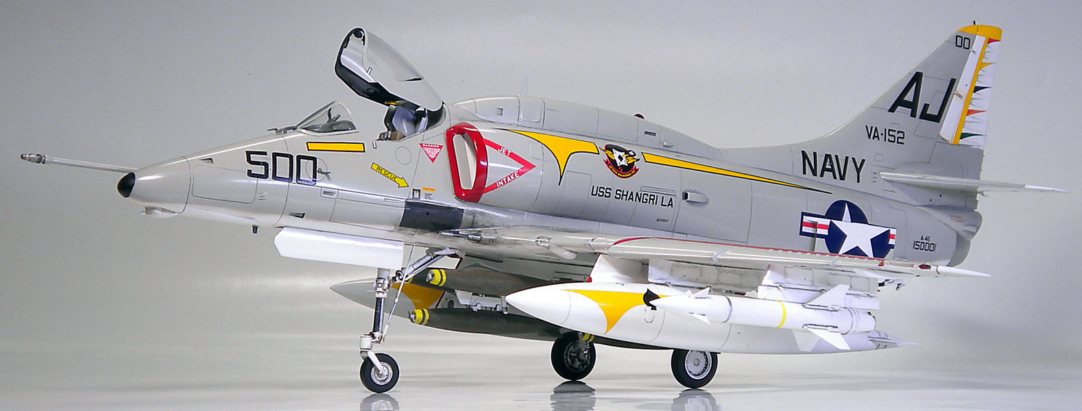 ハセガワ 1/32 A-4E/F スカイホーク （完成！） : Go Navy! (乙)