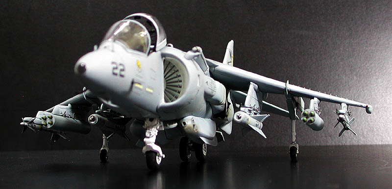 やっと完成! AV-8B ハリアーⅡ ( モノグラム 48 ) : Go Navy! (乙)