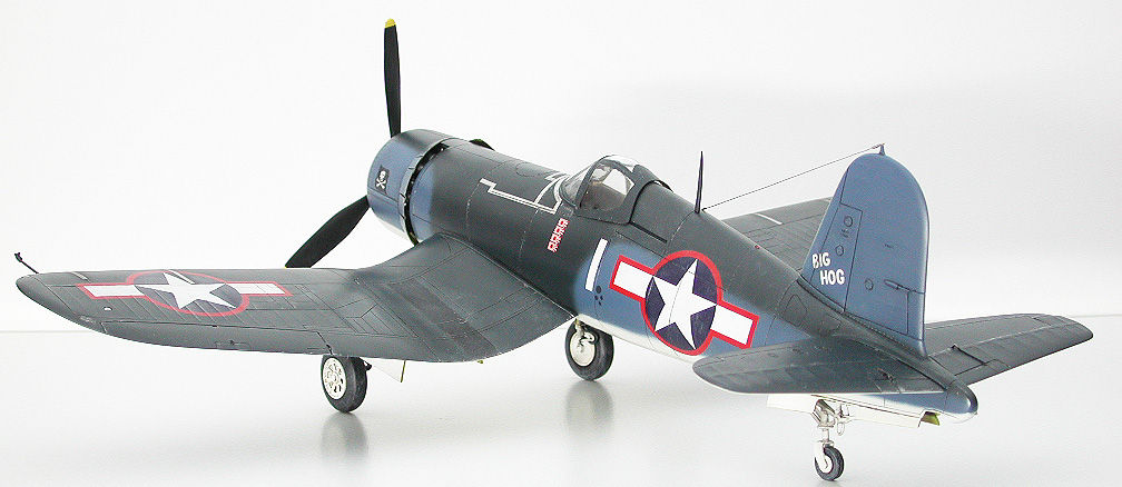 トランペッター　1/32 F4U-4コルセア Amazon.com: Trumpeter 1/32 F4U4 Corsair Aircraft : Arts