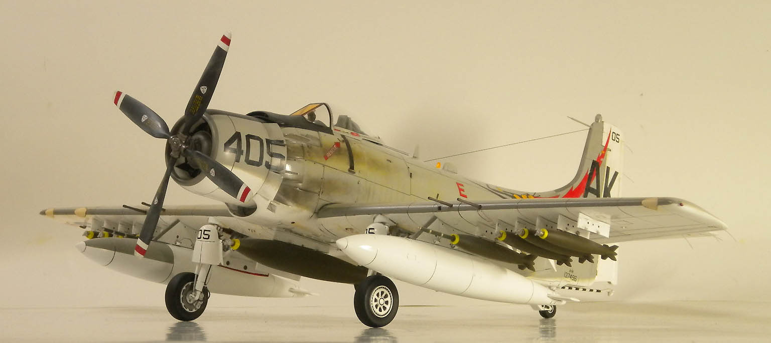 ハセガワ1/72 A-1H スカイレイダー U.S. おこなえ NAVY