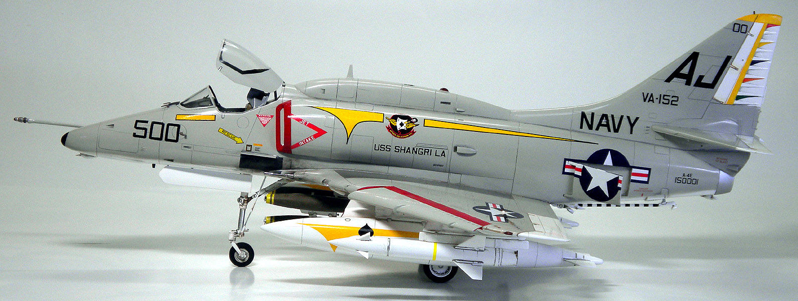 トランペッター 1/32 A-4M スカイホーク プラモデル tf8su2k
