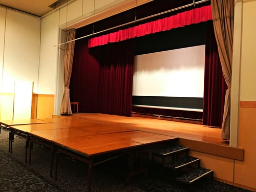hall02