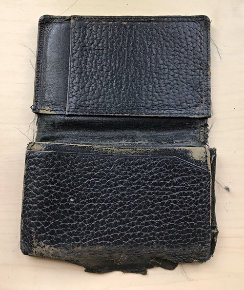 名刺入れの開き