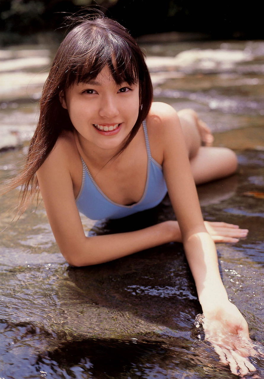 動画 戸田恵梨香の水着姿がエロ可愛すぎて困るwww 画像 美女ブログ