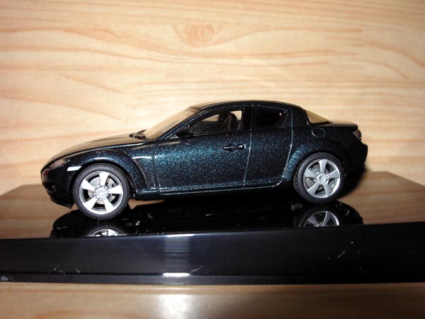 【未使用品】 マツダRX－8 ノルディックグリーン ミニカー