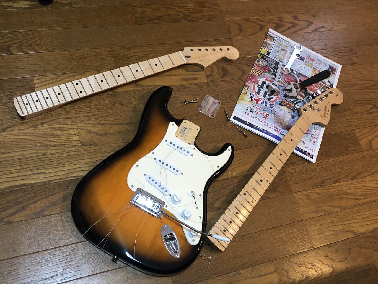 Aliexpressで買ったトラ杢ネックをスクワイアのストラトに Aliexpressで買ったトラ杢ネックをスクワイアのストラトに