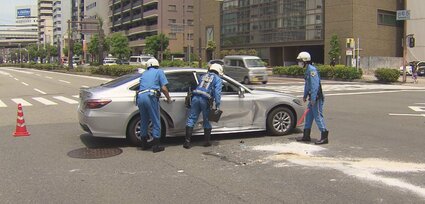 大阪で覆面パトカーとバイクが激突、20歳男性が死亡