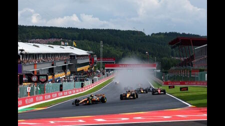 悪天候で開始が1時間以上遅れたF1ベルギーGP決勝にフェルスタッペン「ガッカリ」ハミルトン「やりすぎ」