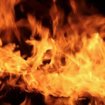 【画像】登録者数30万人の13歳差夫婦YouTuber、『大炎上』してしまう！！！！！！