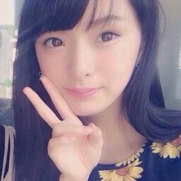 井上清華アナ ノーススリーブの脇からインナーチラ見え！！