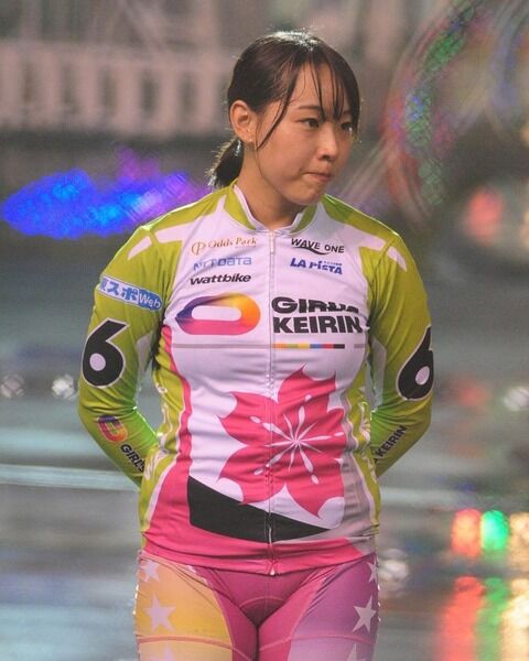 【画像】ガールズケイリン選手さんお胸よりも無太ももが気になるwwwwwwwwwwwwwwwwwwwwwwwwwww