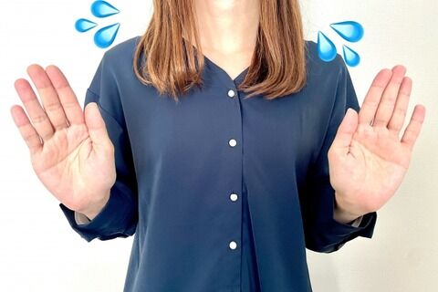会社ワイ(27)「…ブゥゥゥゥゥゥゥゥゥ！！！(6秒間の屁)」女先輩(32)「もう！やめてよ！」→結果ｗｗｗ