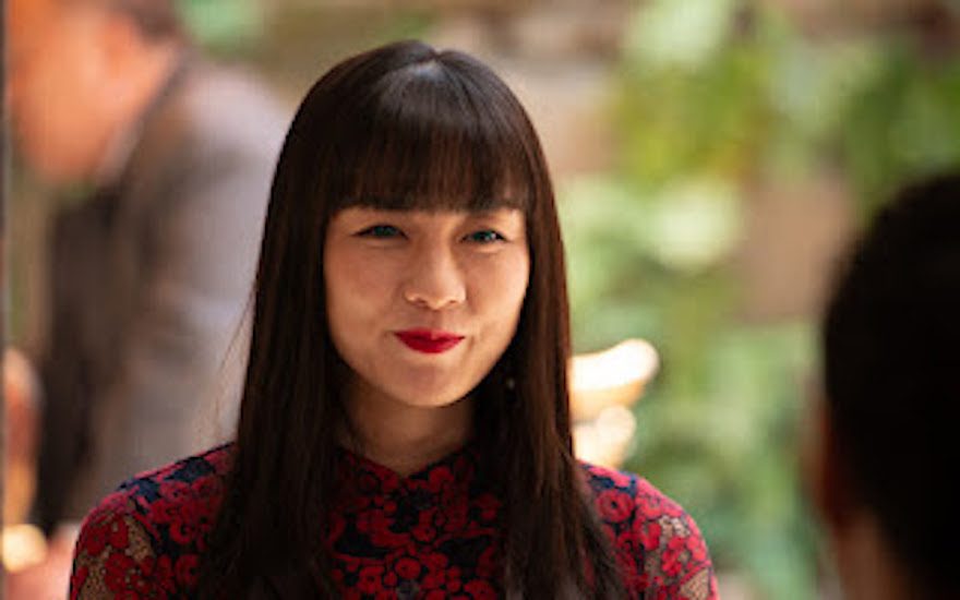 【激変】44歳女優　ゆるいパーマ＆ボブヘアにイメチェンwww