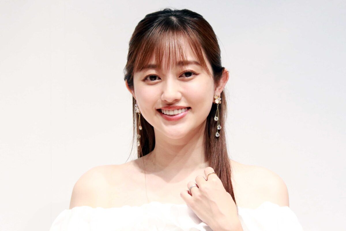 【悲報】菊地亜美　仕事が減ったときテレビに出ていたライバルタレントとは・・・