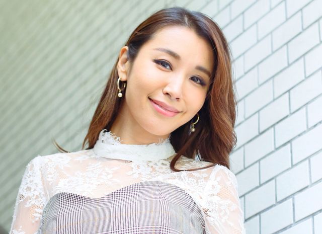 【衝撃】鈴木紗理奈　俳優との飲み会で『お＊ぱい』を出したって、マジ！？