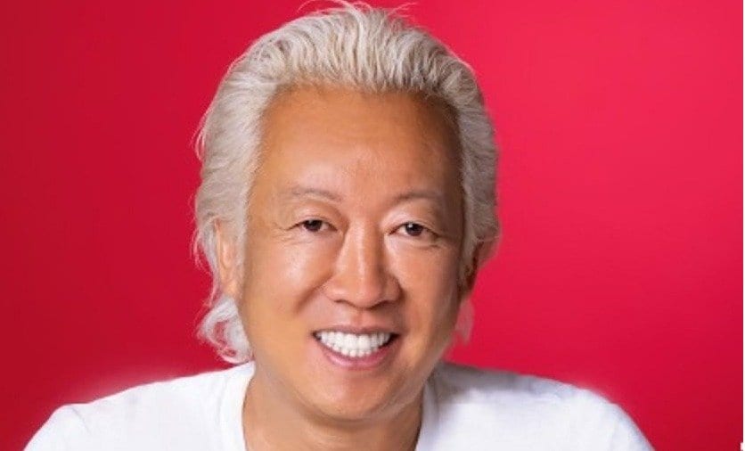 【衝撃】STARTO社・福田 淳社長　年下美女と｢路上キス」って、嘘だろ！？