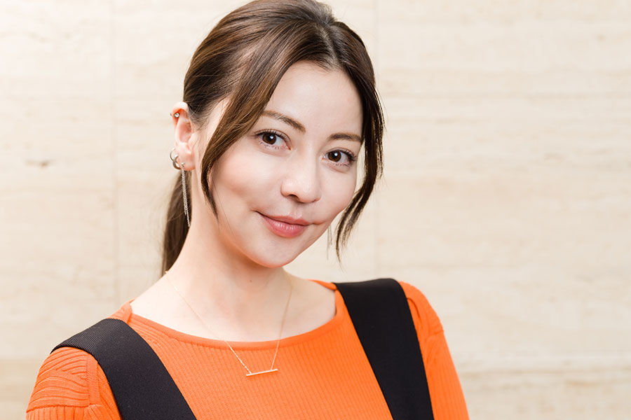 【衝撃】41歳モデル　誕生日の近影ショットが美人すぎwww