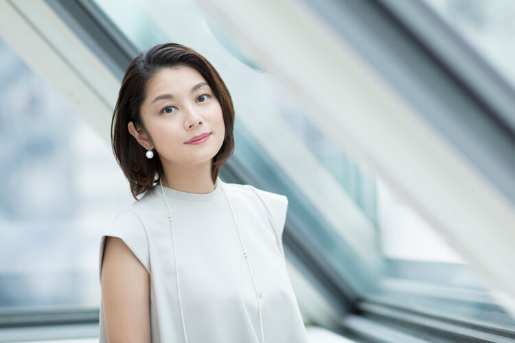 【激白】小池栄子、ライバル視する女優は ・・・バラドル出身の後輩 www