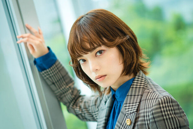 えっ？本物？平手友梨奈　背中にタトゥー？の最新ショットがこれwww