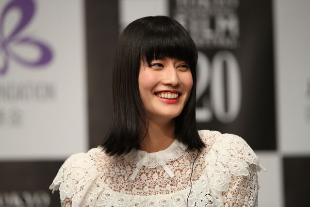 【衝撃】橋本愛　昨年末に事務所を退所したと報告！って、ガチ？