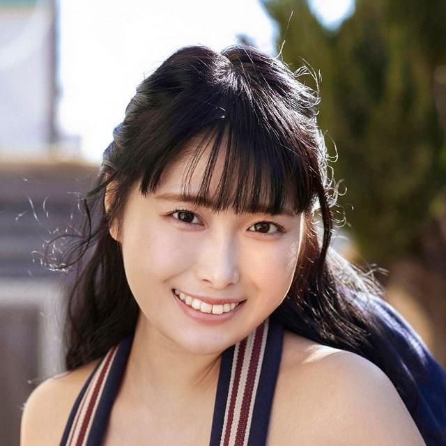 【衝撃】２３歳人気グラドルがアイドルになって２週間で芸能界引退 www 衝撃の理由とは・・・