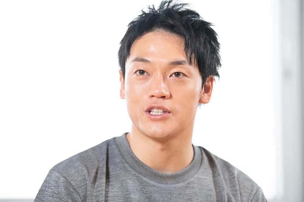 【仰天】おばたのお兄さん　「1歳の子供を抱っこした妻」と朝の電車でありえない光景を目にする www