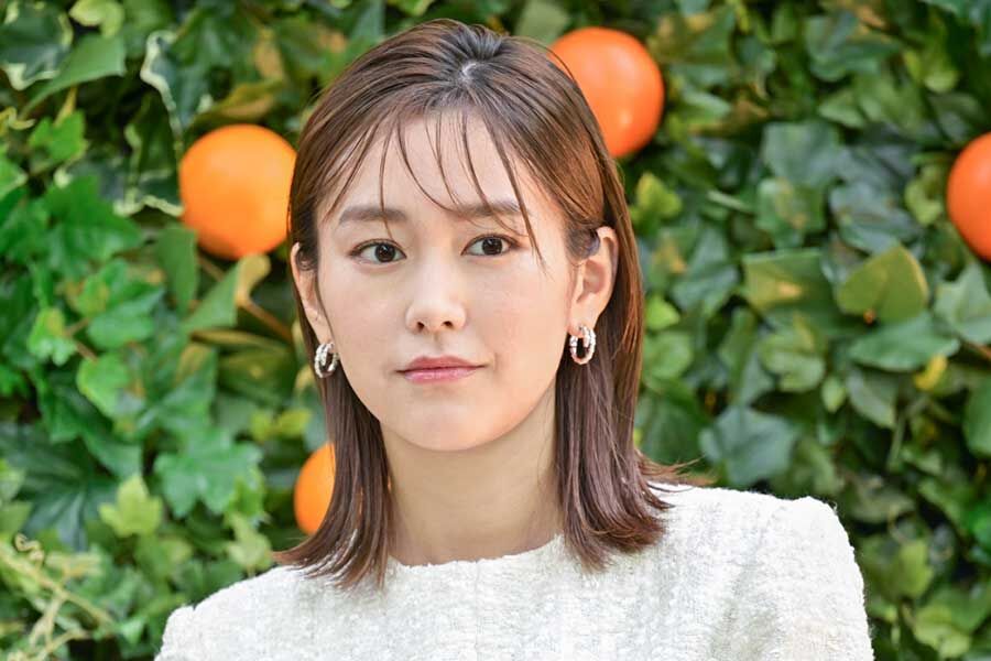 【歓喜】桐谷美玲、ミニスカコーデの美脚がタマラン www