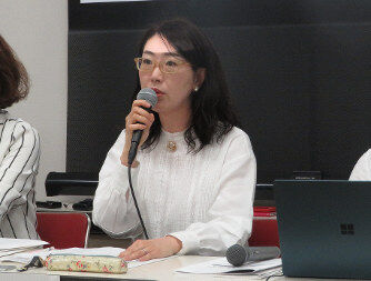 毎日新聞記者会見記事