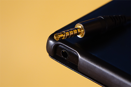 Xperia Z5シリーズにも対応した”ハイレゾ対応ノイズキャンセ Xperia Z5シリーズにも対応した”ハイレゾ対応ノイズキャンセ