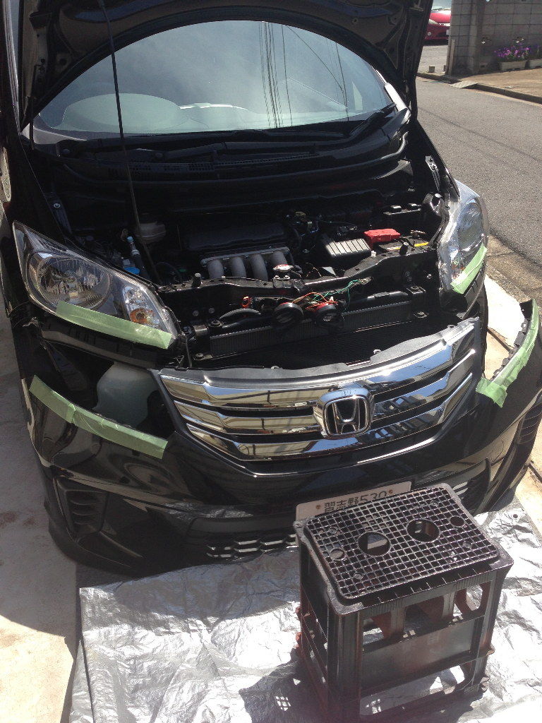 フリード Ledクロームガーニッシュ 弄り後旅所によりトラブル