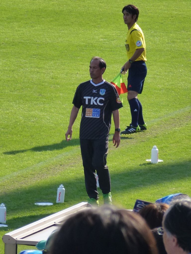 写真ブログ J2第37節 横浜fcvs 栃木sc ニッパツ三ツ沢 日刊 しし丸日記 横浜fc と 食 のブログ