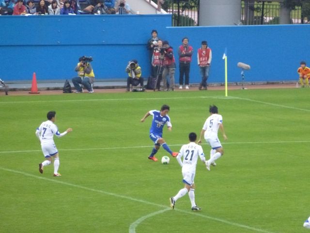 三浦淳宏引退試合記念ユニフォーム　出場選手サイン入り　中田英寿直筆サイン入り Amazon.co.jp: [HOUJOPHY] 中田英寿 レトロユニフォーム サッカー 中山