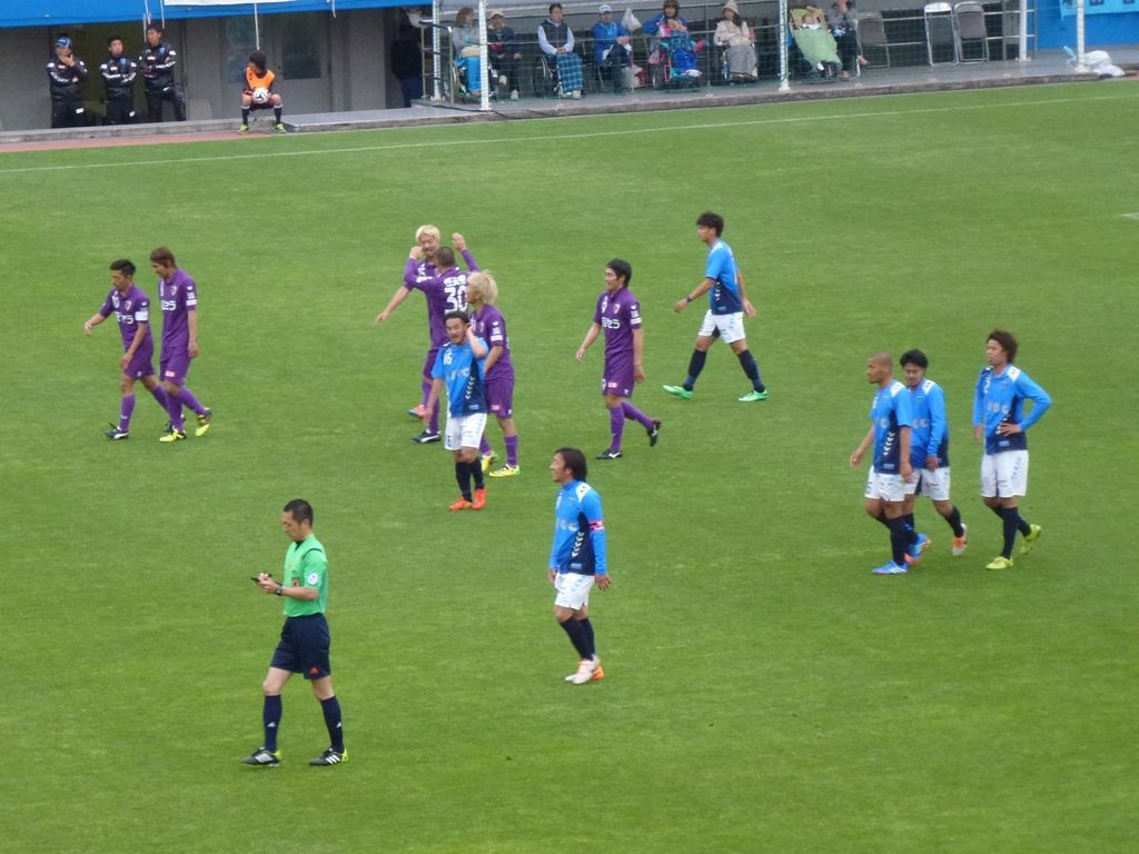 写真ブログ J2第12節 横浜fcvs 京都サンガf C ニッパツ三ツ沢 日刊 しし丸日記 横浜fc と 食 のブログ