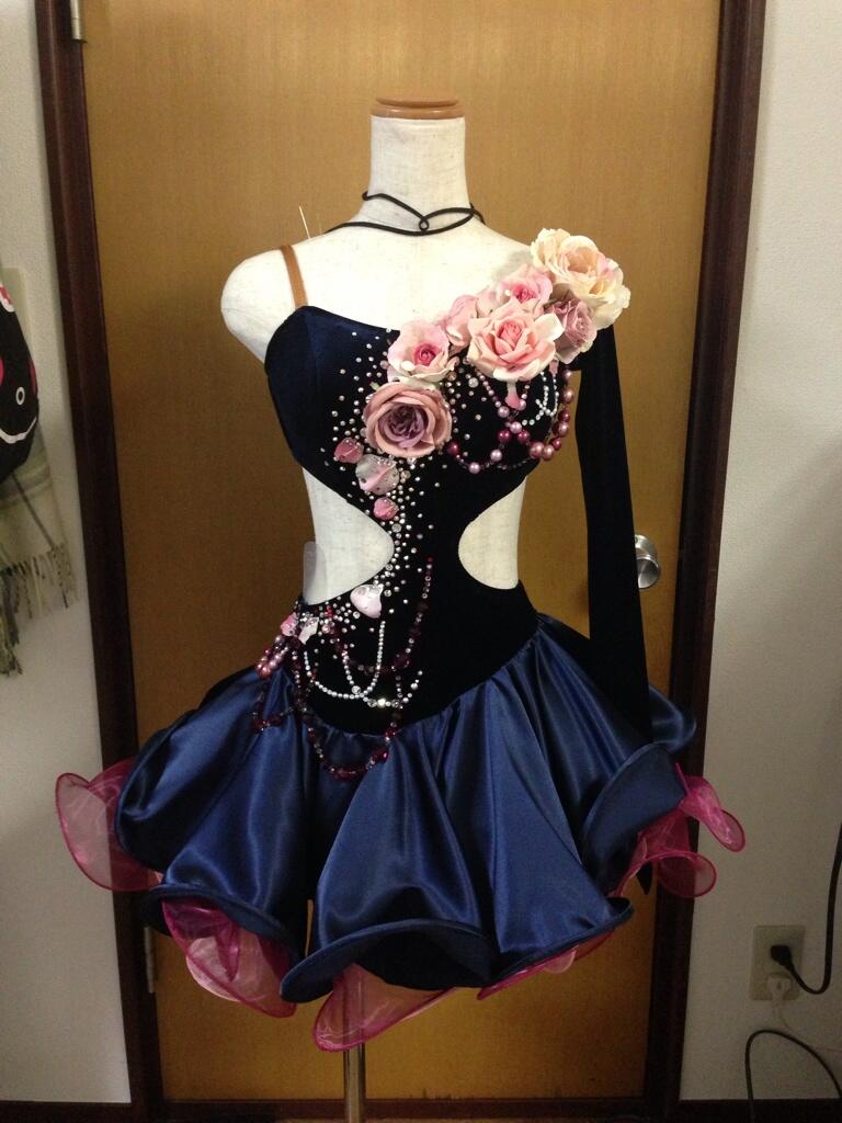 オーダーラテンドレス 薔薇ドレス 競技ダンス 社交ダンスのオーダードレス Vanilla Ice
