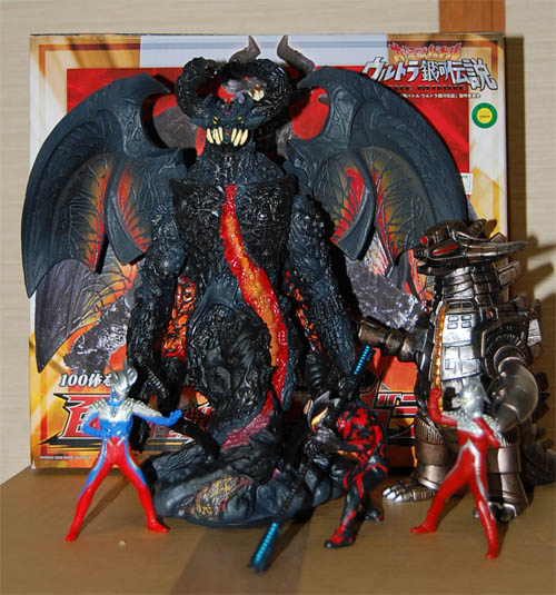 百体怪獣 ベリュドラ バルタン星人の部屋